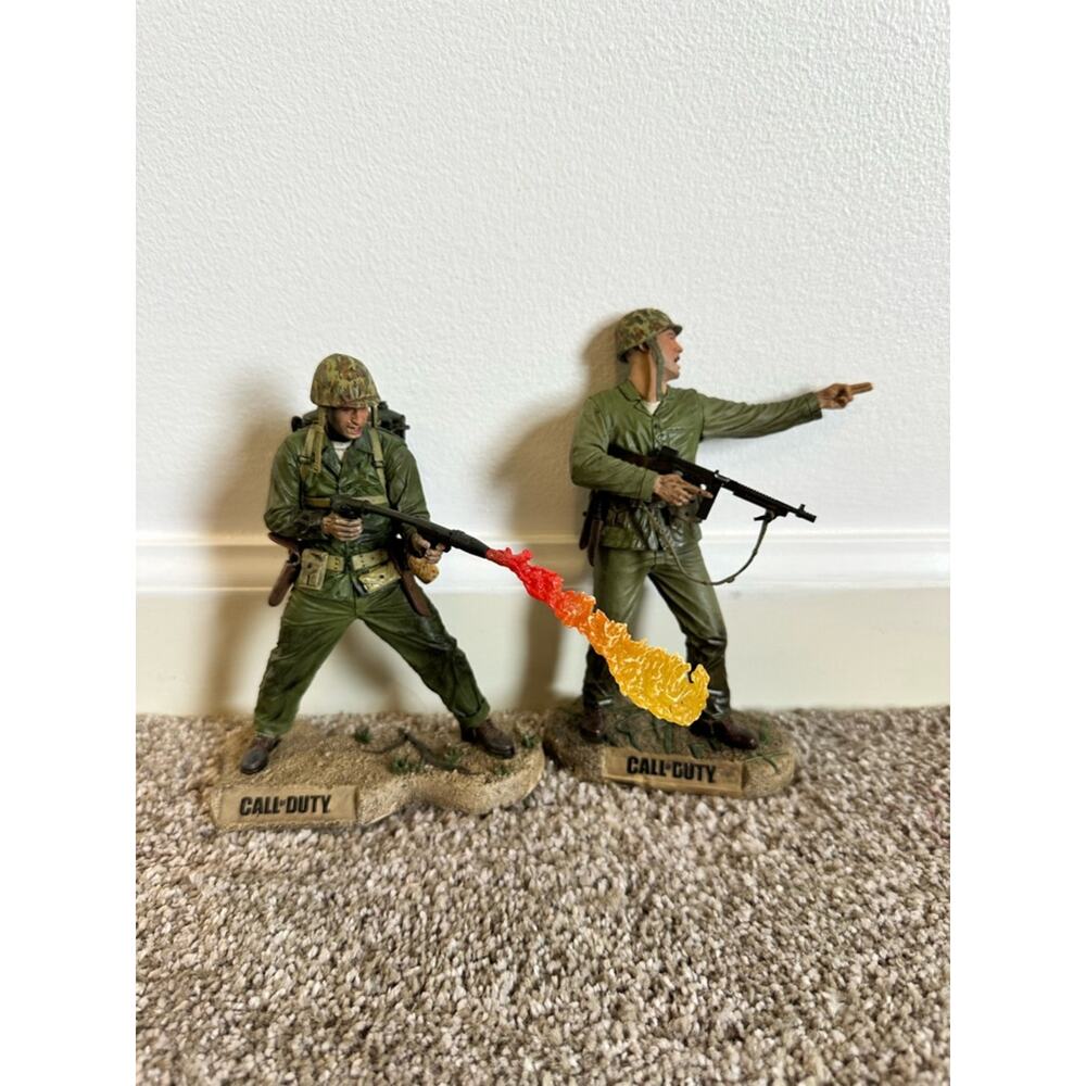 2 McFarlane Call of Duty Marine Corp Figure World At War Military Flame Thrower